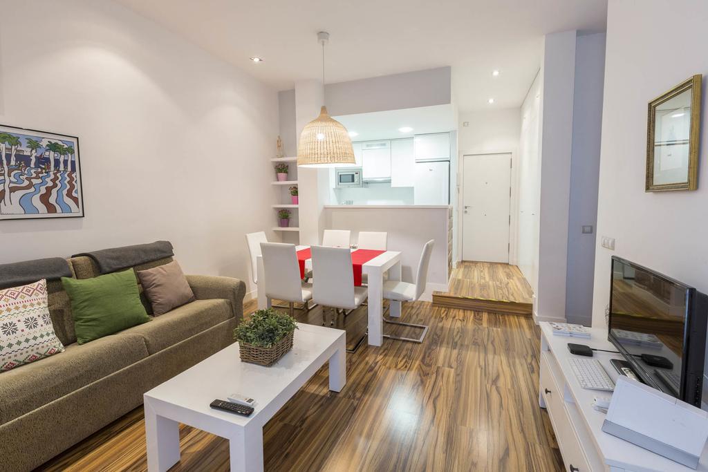 Smartrental Madrid Gran Via Apartments מראה חיצוני תמונה